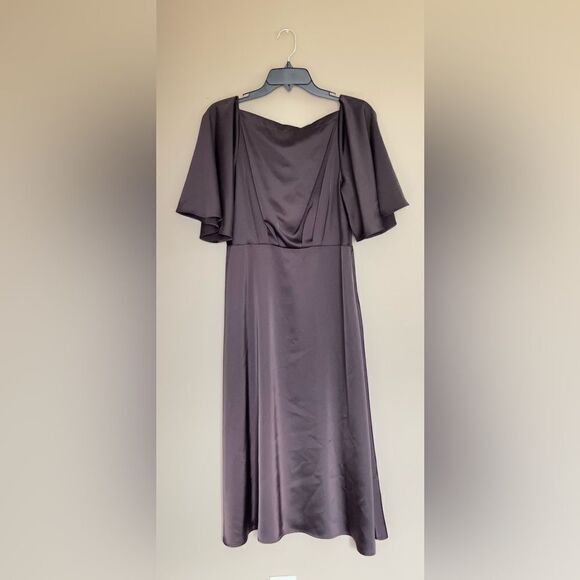 Banana Republic Flutter-Sleeve Knee Length Dress - Picture 3 of 9